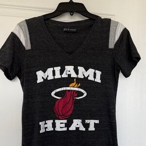 Miami Heat Tee-5th & Ocean-Size Small
